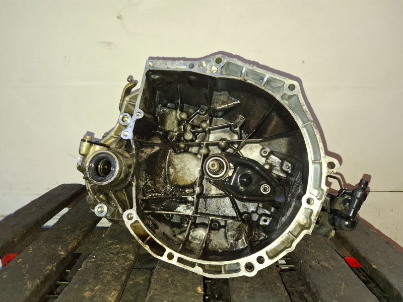 Recambio de caja cambios para citroen c2 8hz referencia OEM IAM 20CQ03  