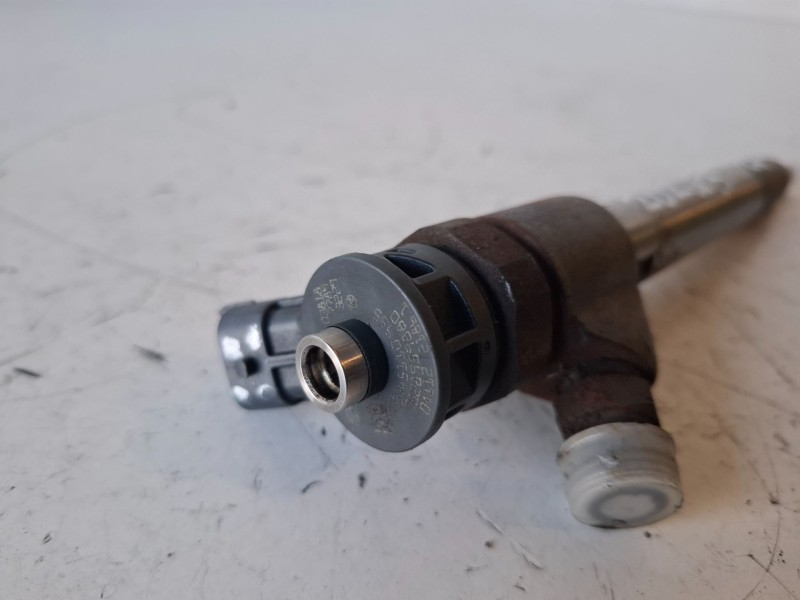 Recambio de inyector para peugeot 208 (p2) yh01 referencia OEM IAM 0445110955  