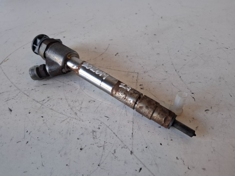Recambio de inyector para peugeot 208 (p2) yh01 referencia OEM IAM 0445110955  