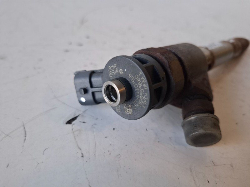 Recambio de inyector para peugeot 208 (p2) yh01 referencia OEM IAM 0445110955  