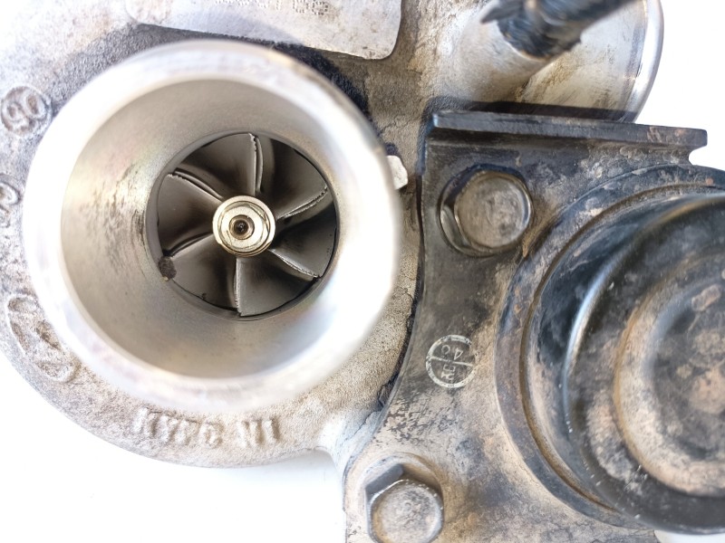 Recambio de turbocompresor para hyundai tucson (jm) d4ea referencia OEM IAM 2823127000  