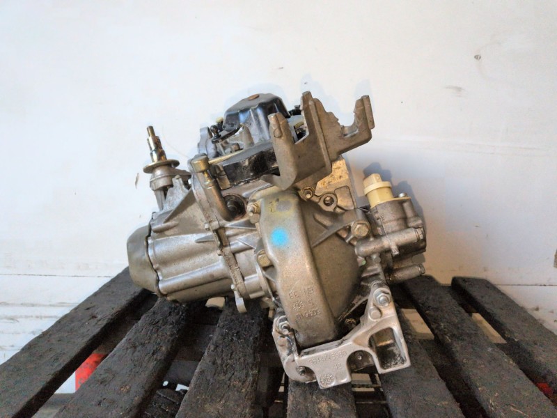 Recambio de caja cambios para citroen xsara picasso 6fz referencia OEM IAM 20DL68  