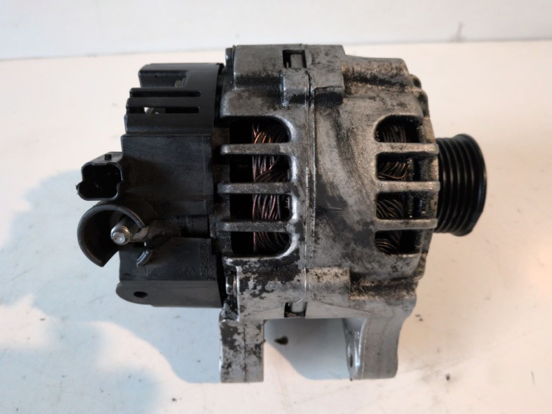 Recambio de alternador para citroen xsara picasso 6fz referencia OEM IAM 9642880180  