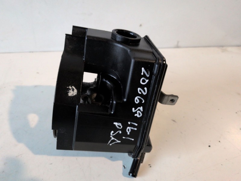 Recambio de bomba direccion para citroen xsara picasso 6fz referencia OEM IAM 26080331QF  