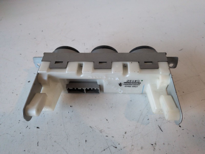 Recambio de mando climatizador para nissan x-trail (t30) yd22 referencia OEM IAM 27500EQ410  