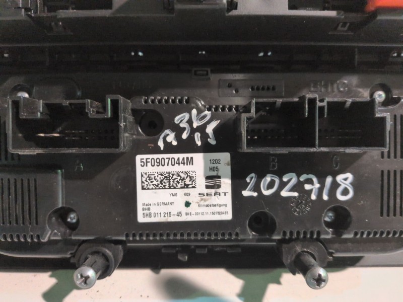 Recambio de mando climatizador para seat leon st 5f8 cxxb referencia OEM IAM 5F0907044M  
