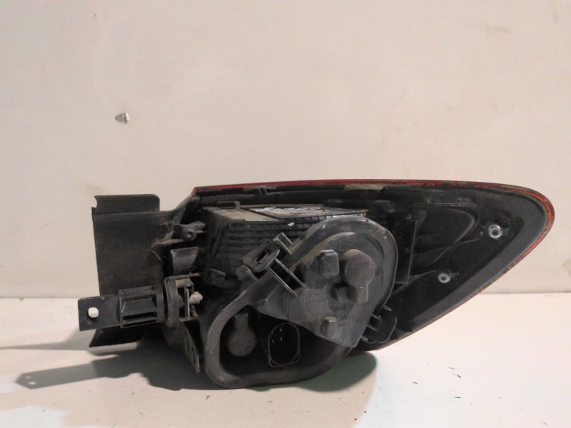 Recambio de piloto trasero izquierdo para seat leon st 5f8 cxxb referencia OEM IAM   