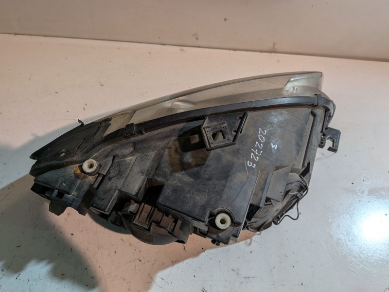 Recambio de faro izquierdo para audi a4 avant (8e) bkn referencia OEM IAM   