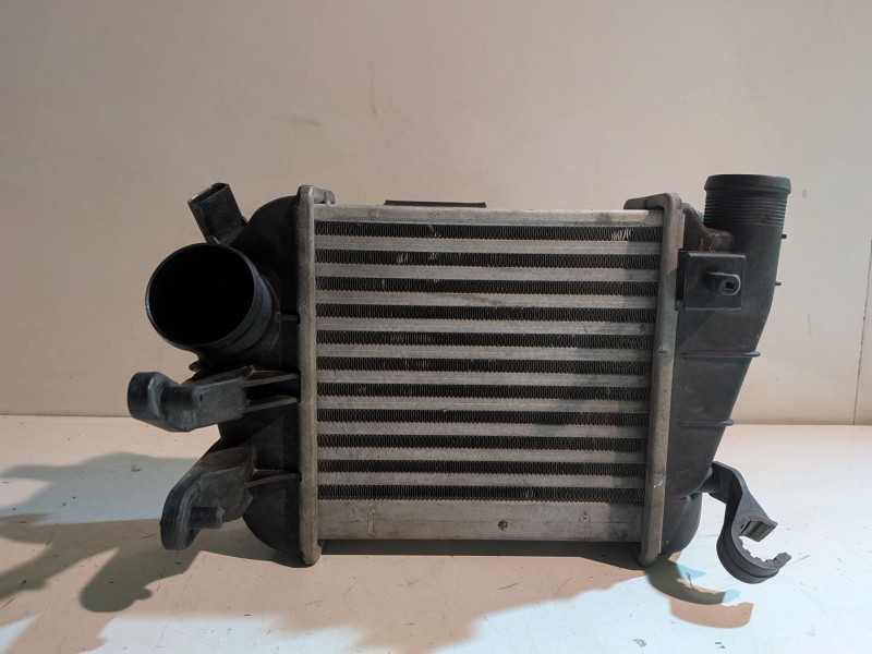 Recambio de intercooler para audi a4 avant (8e) bkn referencia OEM IAM   
