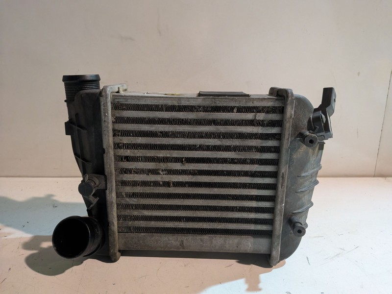 Recambio de intercooler para audi a4 avant (8e) bkn referencia OEM IAM   