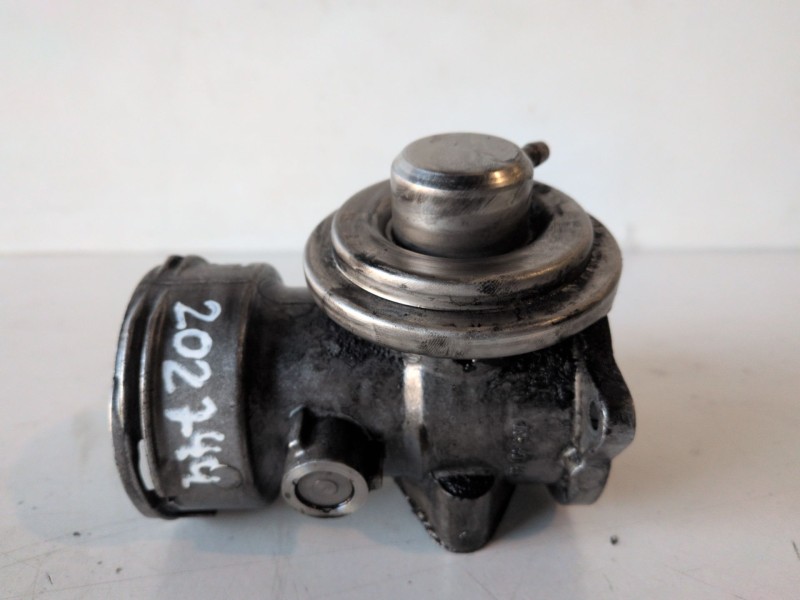 Recambio de valvula egr para skoda octavia berlina (1z3) bjb referencia OEM IAM 03G131501A  