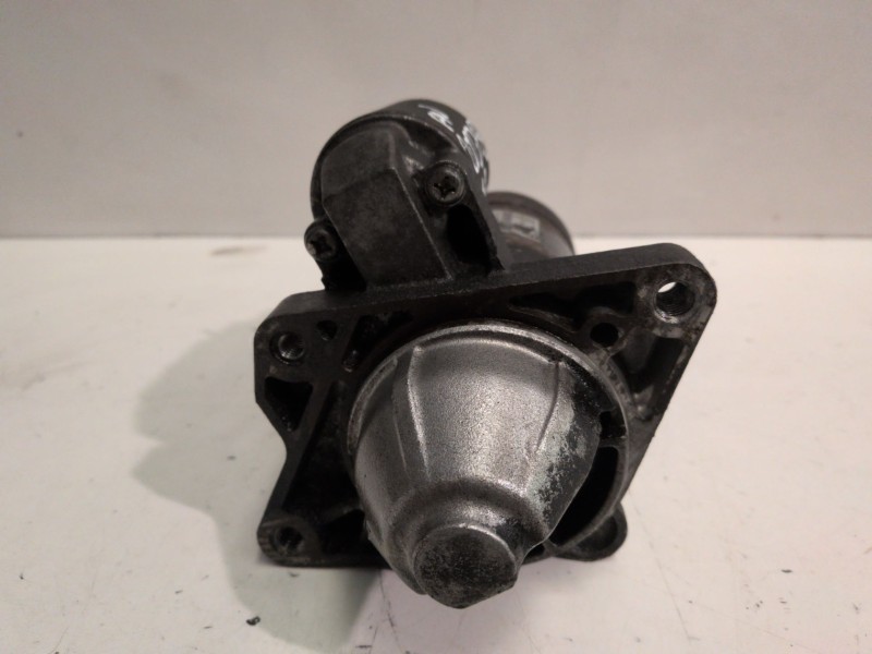 Recambio de motor arranque para renault trafic ii furgón m9r782 referencia OEM IAM M001T80681  