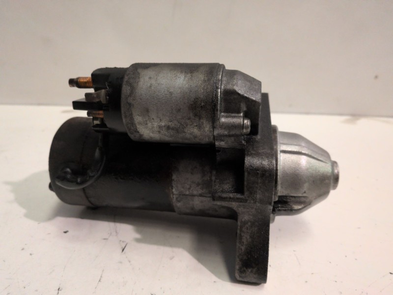 Recambio de motor arranque para renault trafic ii furgón m9r782 referencia OEM IAM M001T80681  