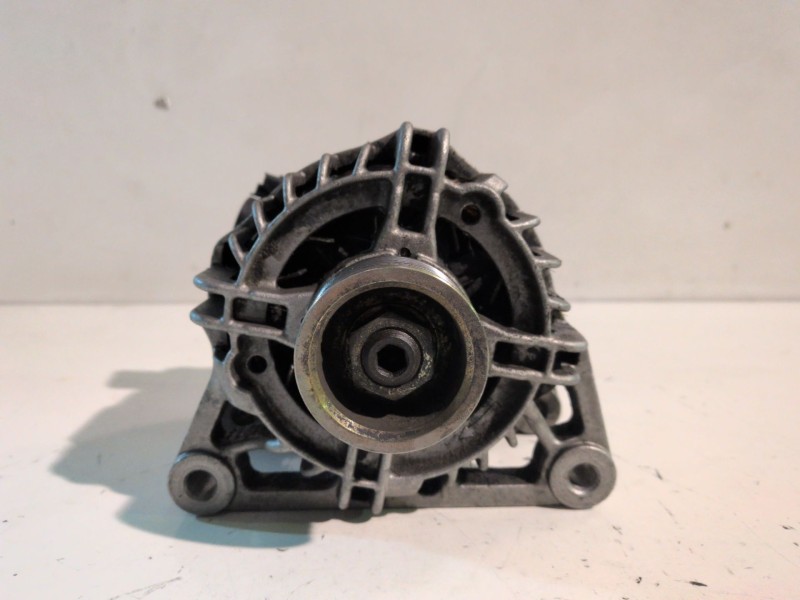 Recambio de alternador para citroen xsara berlina nfu referencia OEM IAM 9641398680  
