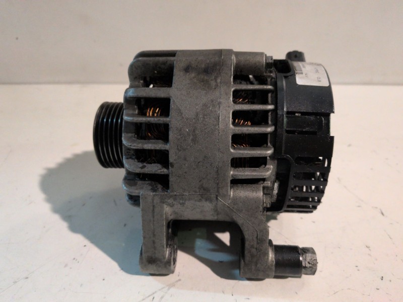 Recambio de alternador para citroen xsara berlina nfu referencia OEM IAM 9641398680  