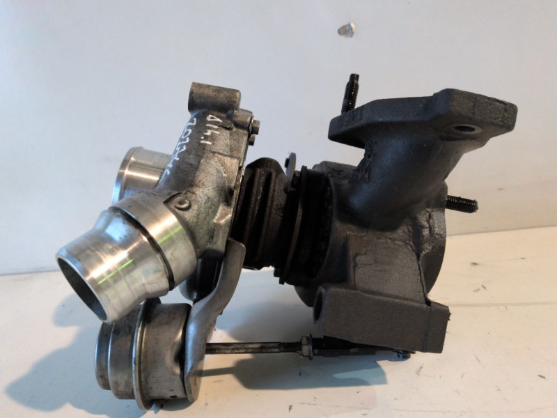 Recambio de turbocompresor para renault trafic ii furgón m9r782 referencia OEM IAM H8200466021  