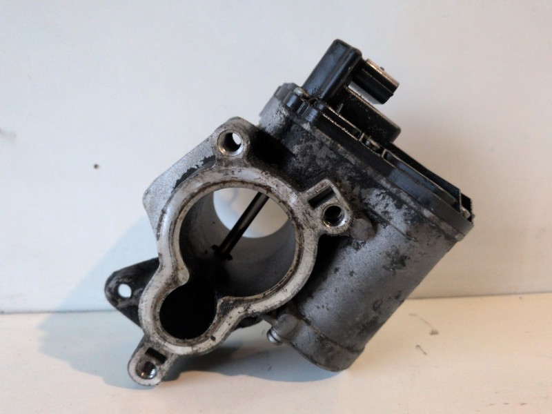 Recambio de valvula egr para renault trafic ii furgón m9r782 referencia OEM IAM 8200796674E  