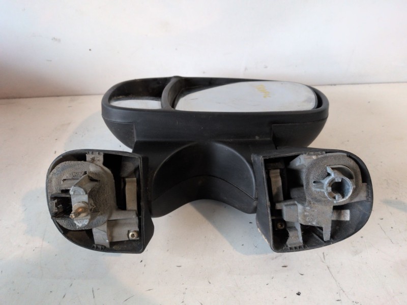 Recambio de retrovisor izquierdo para renault trafic ii furgón g9u730 referencia OEM IAM   