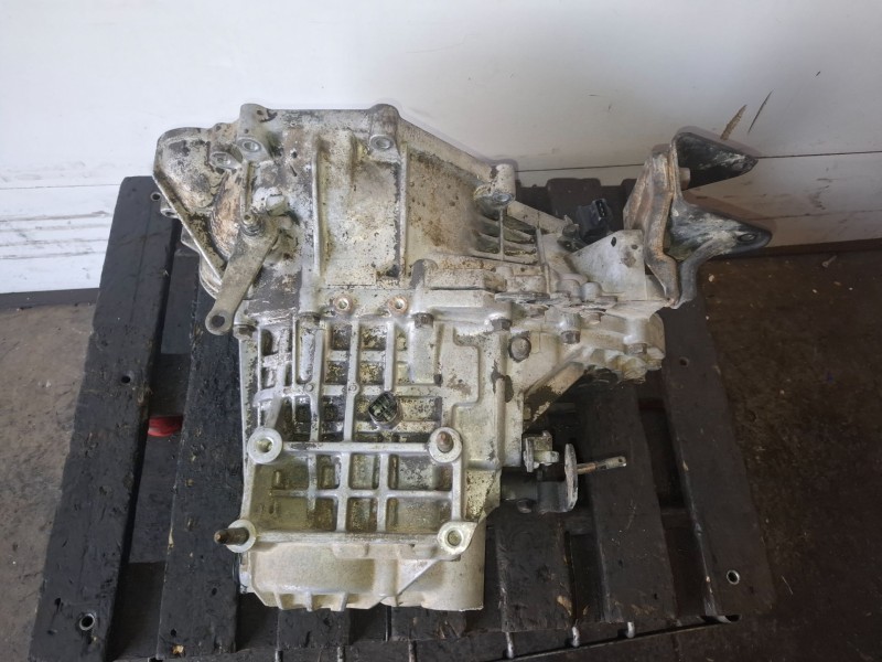 Recambio de caja cambios para hyundai trajet (fo) g4jp referencia OEM IAM   