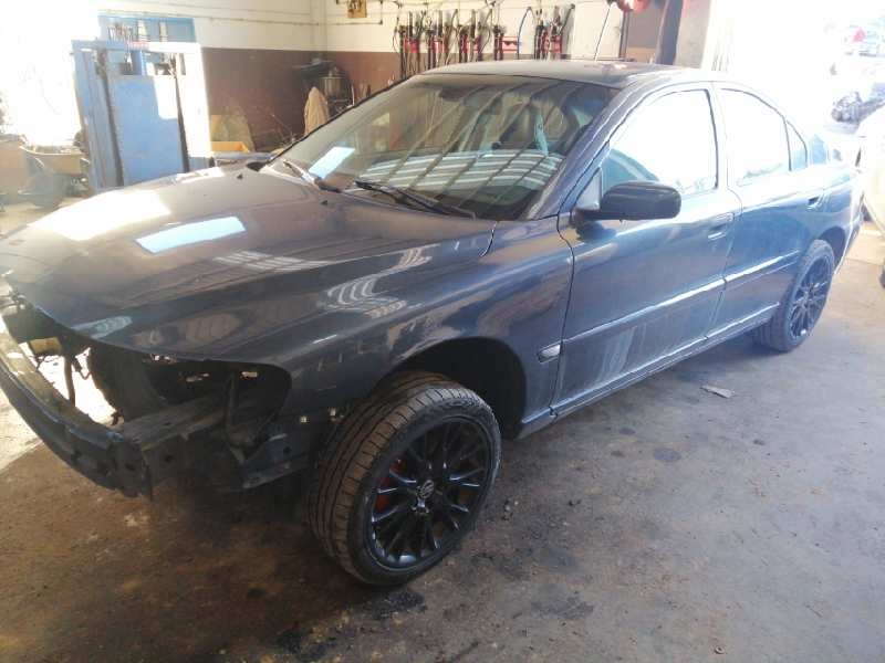 volvo s60 berlina del año 2005