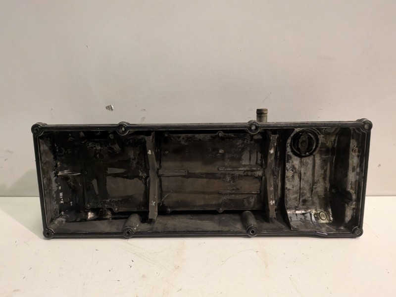 Recambio de tapa balancines para mitsubishi montero (v60/v70) 4m41 referencia OEM IAM   