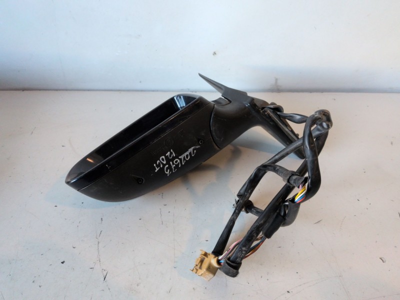 Recambio de retrovisor izquierdo para audi a4 avant (8e) bkn referencia OEM IAM   