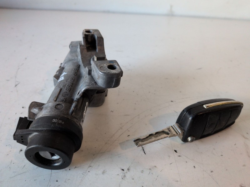 Recambio de conmutador de arranque para audi a4 avant (8e) bkn referencia OEM IAM 4B0905851N  