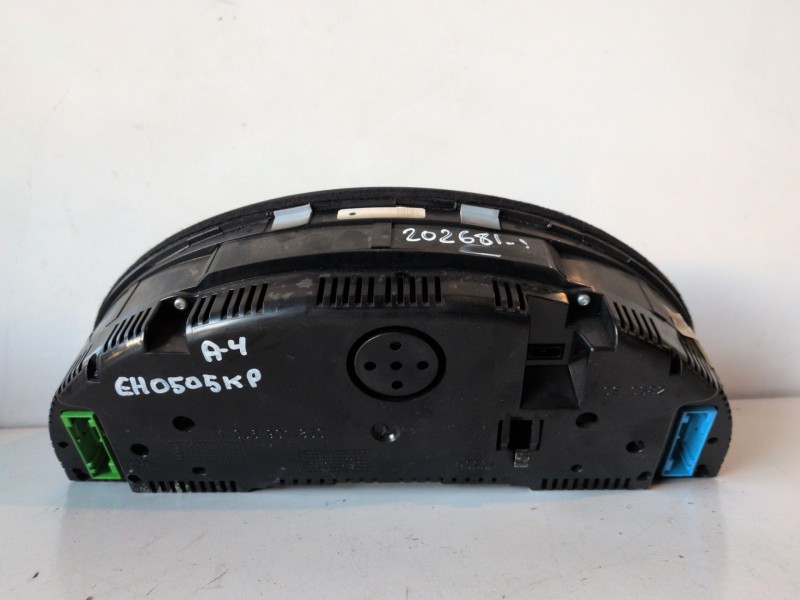 Recambio de cuadro instrumentos para audi a4 avant (8e) bkn referencia OEM IAM 0263626090  