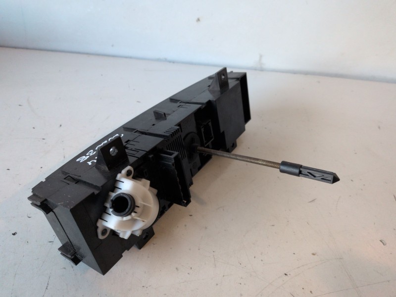 Recambio de mando climatizador para volkswagen crafter furgón (2e) bjk referencia OEM IAM 5HB00918200  