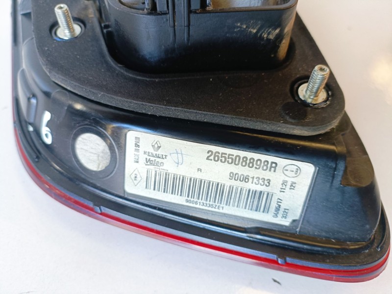 Recambio de piloto trasero izquierdo para renault kadjar r9m414 referencia OEM IAM 265508898R  