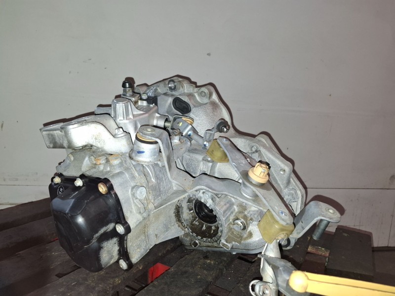 Recambio de caja cambios para opel corsa d a13dte referencia OEM IAM   