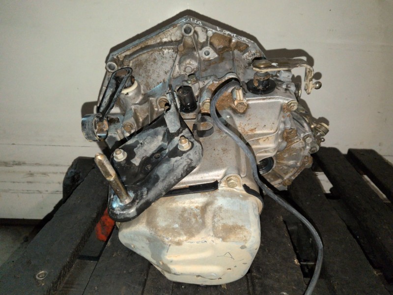 Recambio de caja cambios para citroen saxo kfw referencia OEM IAM 20CF11  