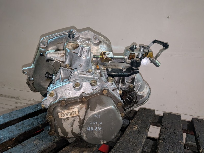 Recambio de caja cambios para opel vectra b berlina x20xev referencia OEM IAM   