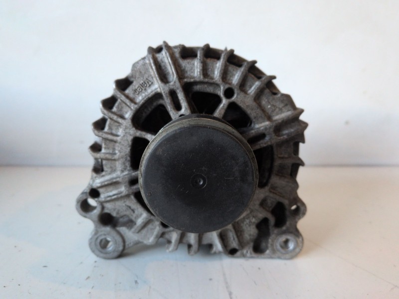 Recambio de alternador para seat toledo (5p2) bkd referencia OEM IAM   