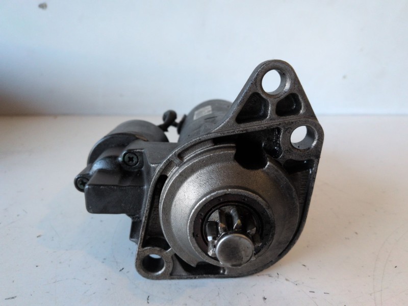 Recambio de motor arranque para seat cordoba berlina (6k2) 1y referencia OEM IAM 0001125012  