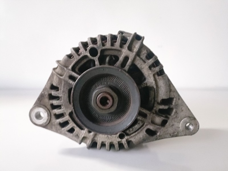 Recambio de alternador para hyundai santa fe (sm) g4js referencia OEM IAM A0002655009  