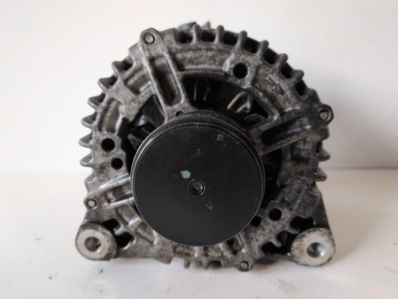 Recambio de alternador para ford s-max (ca1) qxwb referencia OEM IAM 0121615009  