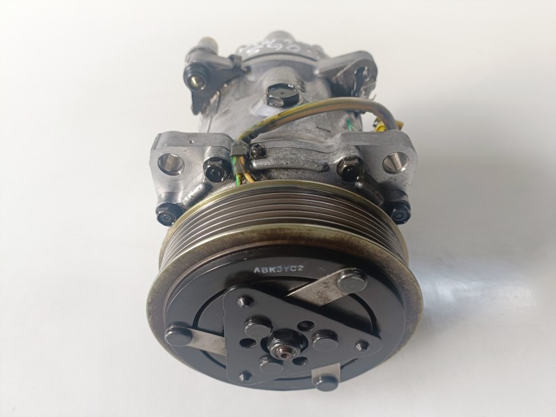 Recambio de compresor aire acondicionado para citroen c5 berlina 4hx referencia OEM IAM 9646416780  