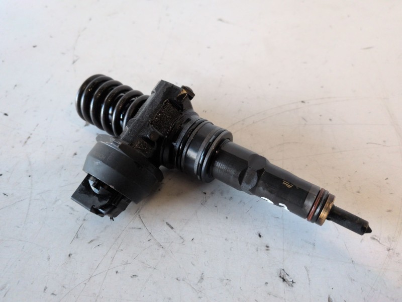 Recambio de inyector para skoda octavia berlina (1z3) bjb referencia OEM IAM 038130073AG  
