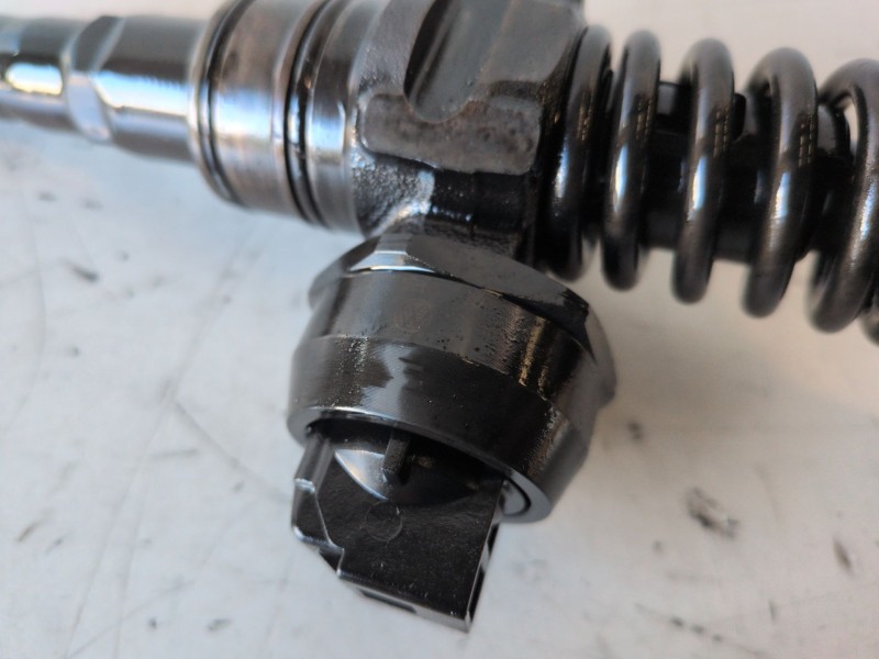 Recambio de inyector para skoda octavia berlina (1z3) bjb referencia OEM IAM 038130073AG  