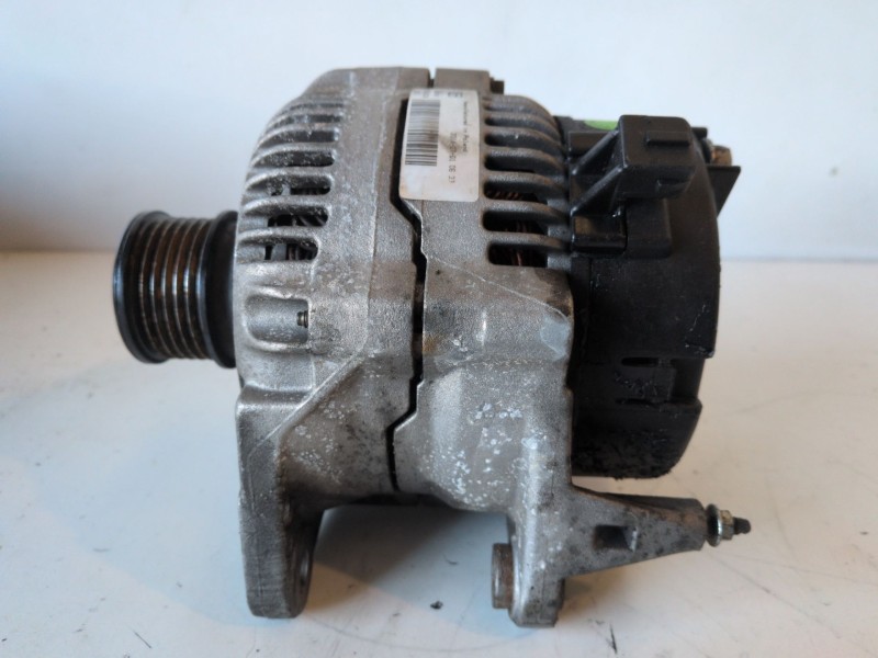 Recambio de alternador para seat cordoba berlina (6k2) 1y referencia OEM IAM 0123320038  