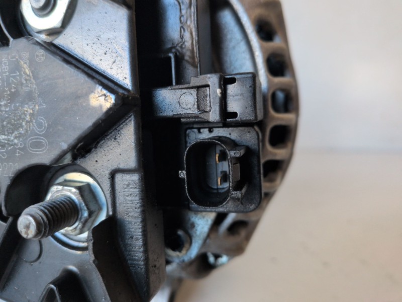 Recambio de alternador para chrysler jeep gr.cherokee (wj/wg) 665921 referencia OEM IAM 0124515084  