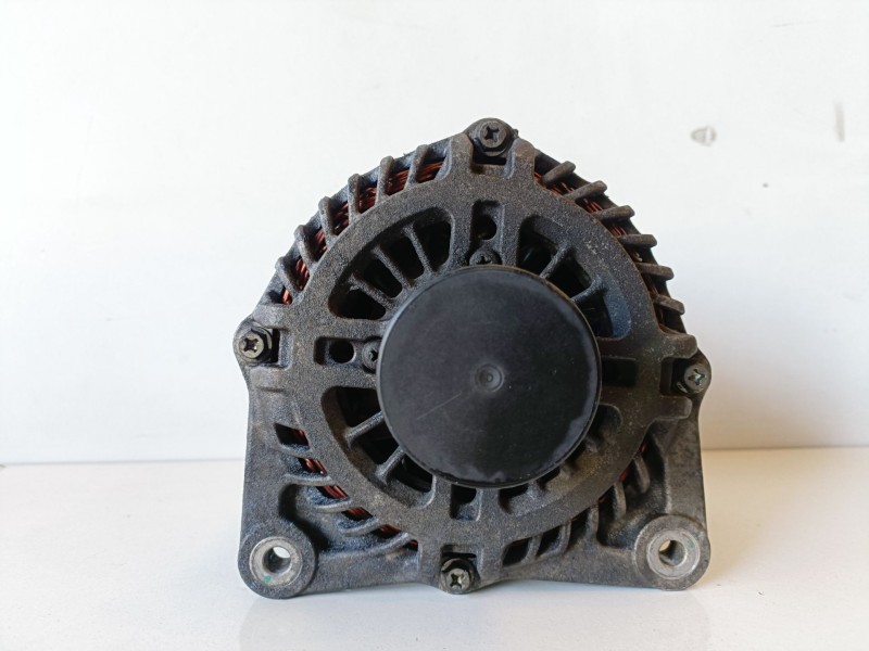Recambio de alternador para nissan x-trail (t31) m9r760 referencia OEM IAM 23100JG71A  