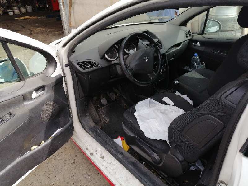 peugeot 207 del año 2007
