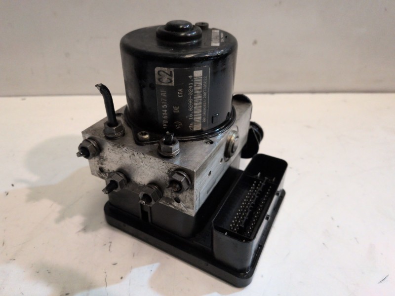 Recambio de abs para seat leon (1p1) bxe referencia OEM IAM 1K0614517AF  