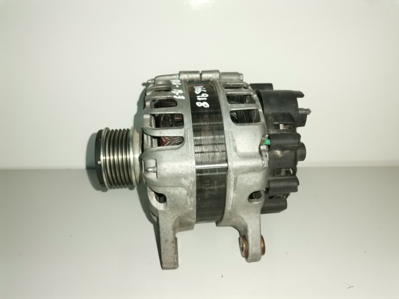 Recambio de alternador para renault clio iv k9k628 referencia OEM IAM 231008918R  