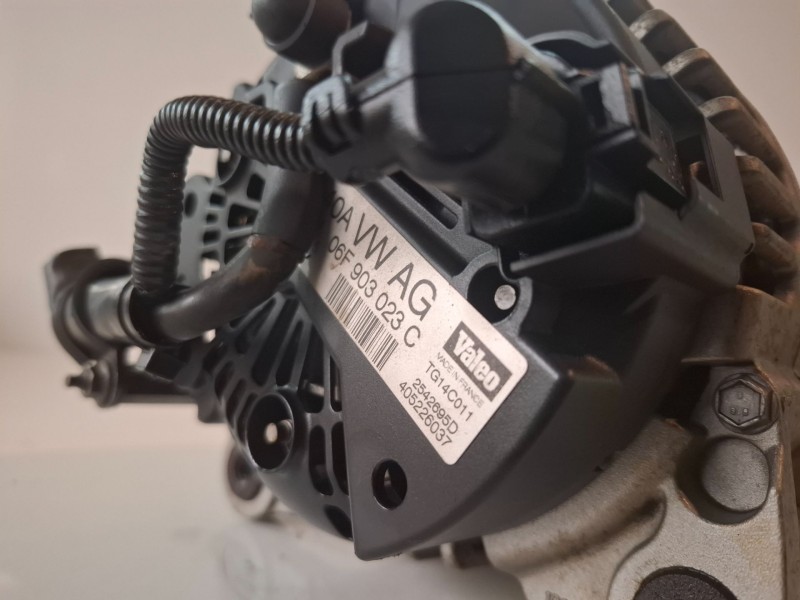 Recambio de alternador para seat leon (1p1) blr referencia OEM IAM 06F903023C  