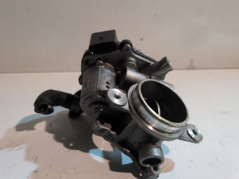 Recambio de caja mariposa para seat leon st 5f8 cxxb referencia OEM IAM 04L12863T  