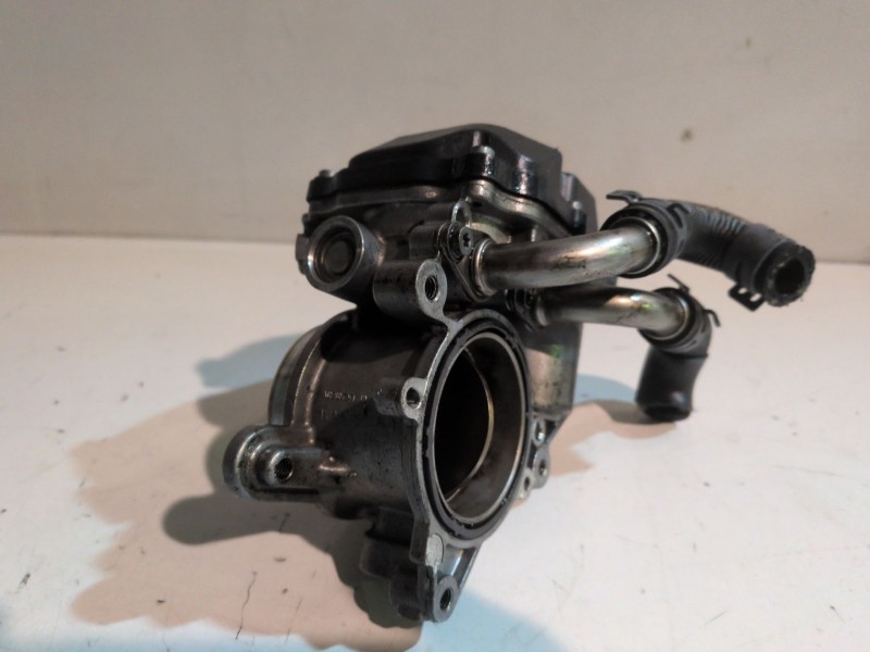 Recambio de caja mariposa para seat leon st 5f8 cxxb referencia OEM IAM 04L12863T  