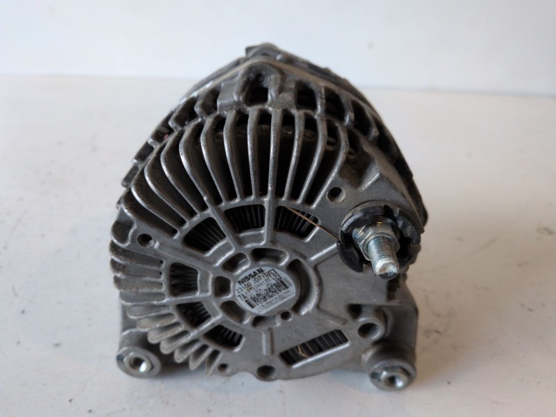 Recambio de alternador para nissan qashqai (j10) r9m405 referencia OEM IAM 23100JD71B  